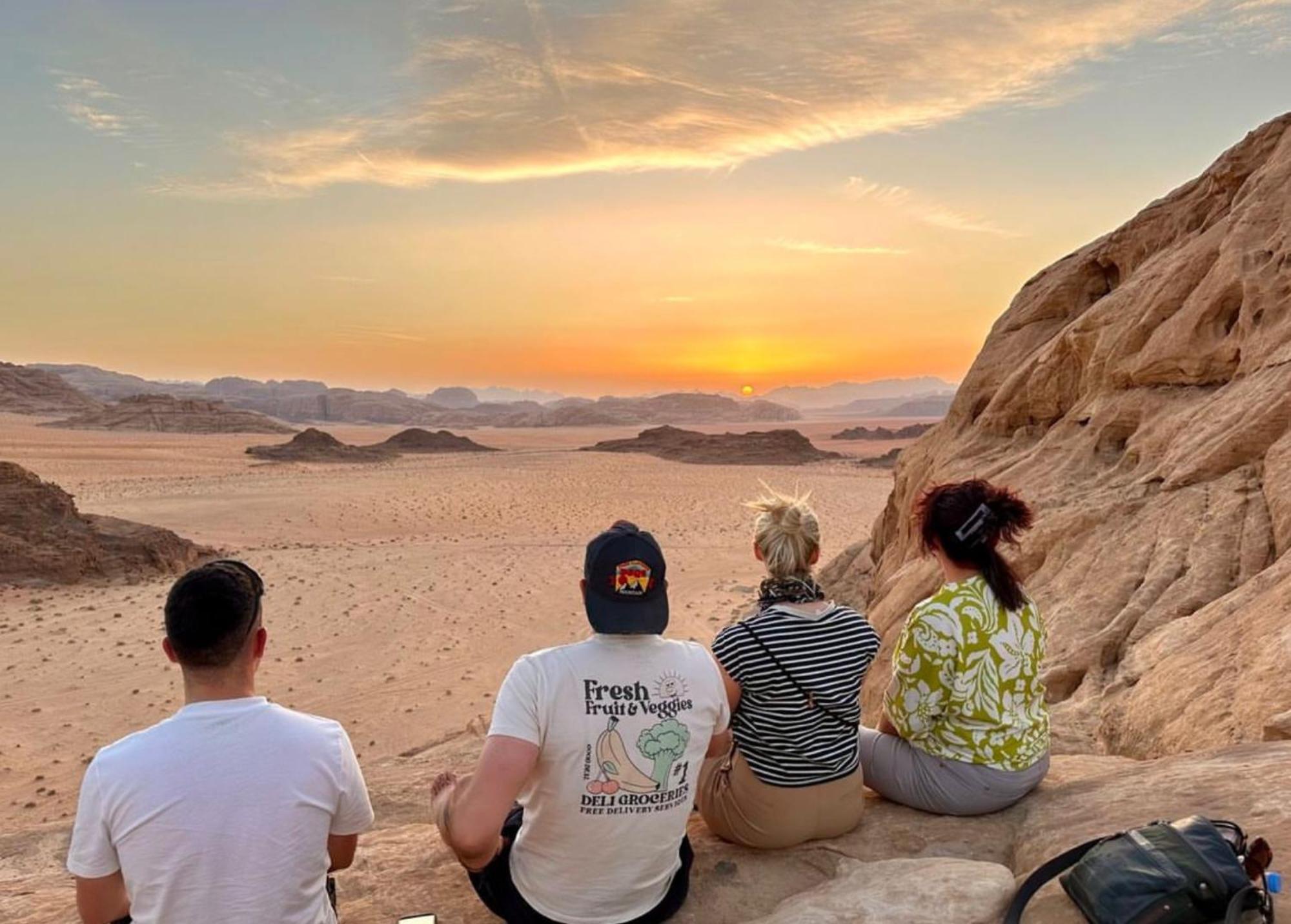 Rum Solaris Bubbles Camp Wadi Rum Extérieur photo