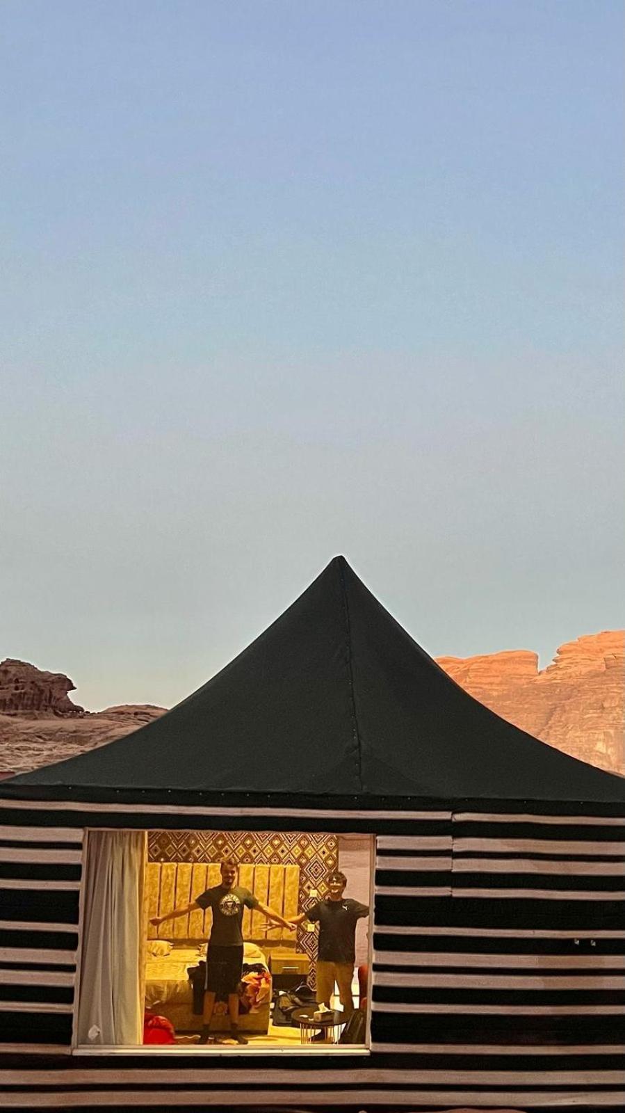 Rum Solaris Bubbles Camp Wadi Rum Extérieur photo