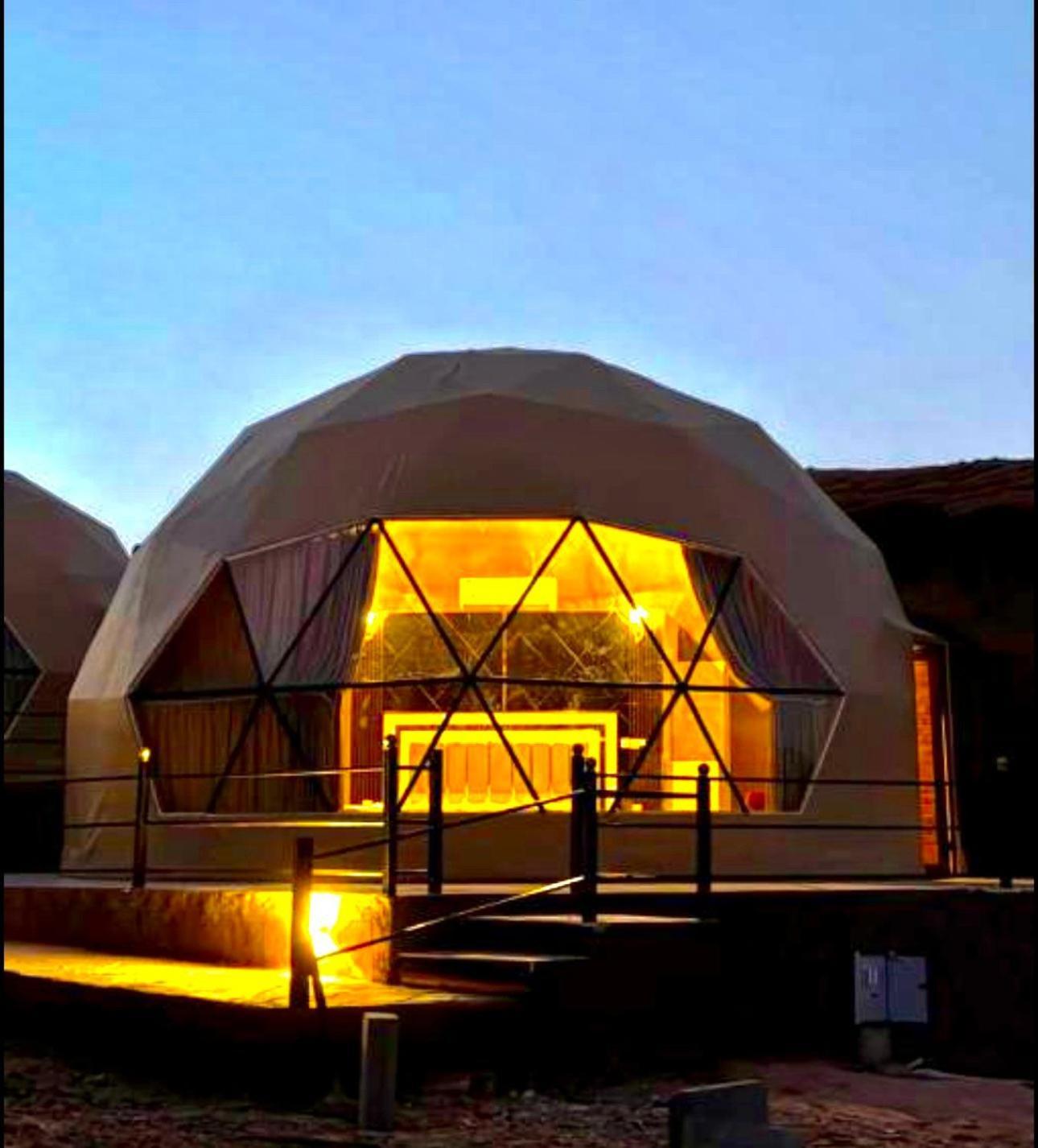 Rum Solaris Bubbles Camp Wadi Rum Extérieur photo